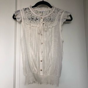 Sleeveless lace top